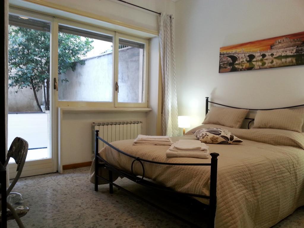 San Pietro & Trastevere Home ローマ エクステリア 写真